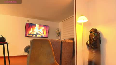 Hello I am absent due to a family calamity I will return soon-hola estoy ausente por un problema familiar volvere pronto. online show from April 21, 2:51 am