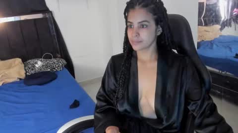 SamyHolbrook online show from February 1, 1:30 pm