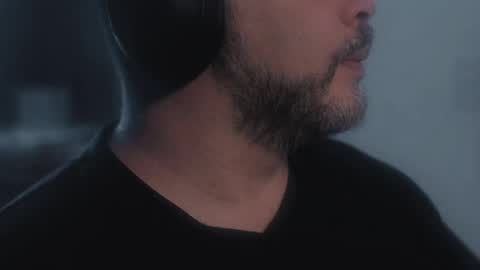 Sanders online show from April 21, 5:03 am