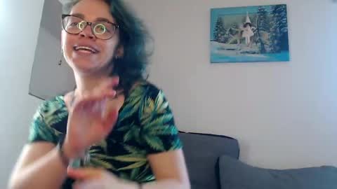 Sandra online show from March 27, 3:46 pm