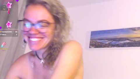 Snapshot of sandra10031989 chatting on September 23, 7:42 pm Sandra online show from September 23, 7:42 pm