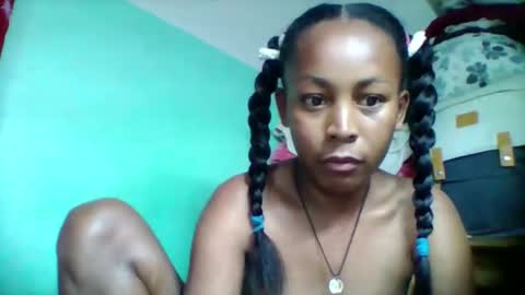 sandra1253099 online show from October 3, 7:00 pm