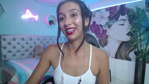 sandra  online show from April 5, 11:13 pm