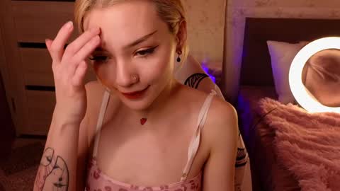 Sandy  online show from January 5, 7:07 am