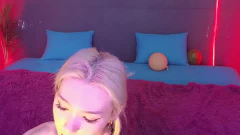 Sandy  online show from March 8, 4:34 am