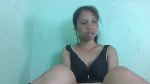 sandrinah788632 online show from April 17, 4:37 am