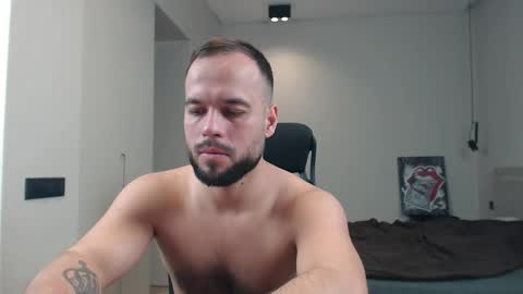 DeAlex online show from February 22, 3:36 pm