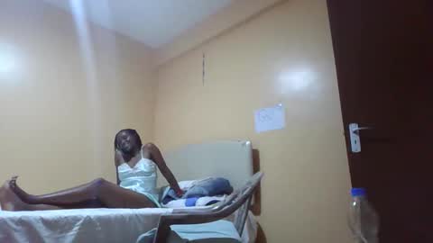 santalicious online show from April 1, 5:10 pm