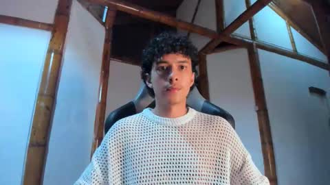 santi_twink19 online show from February 9, 5:00 am