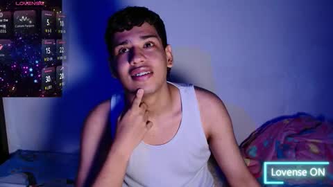 santi online show from March 28, 10:00 pm