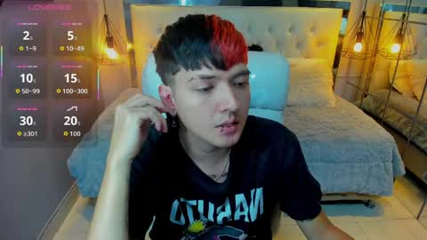 SANTIAGO  online show from April 19, 10:12 pm