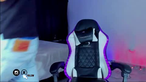 Santi Reyes online show from February 28, 5:59 am