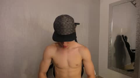 Julius Novachrono  online show from October 18, 9:08 pm