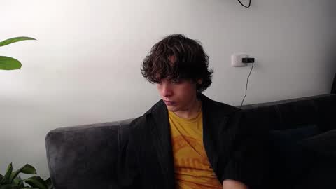 Santii online show from March 7, 3:07 pm