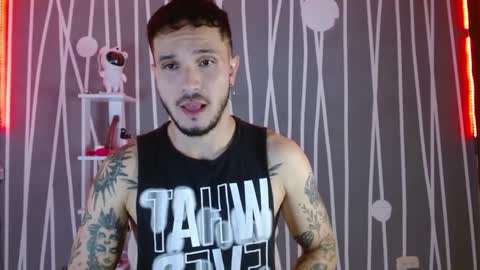 Santy Torres online show from February 18, 3:10 am