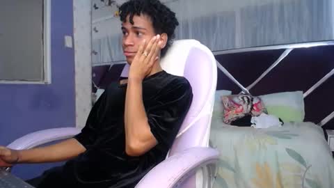 santy online show from April 5, 4:04 pm