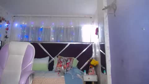 santy online show from April 3, 3:08 pm