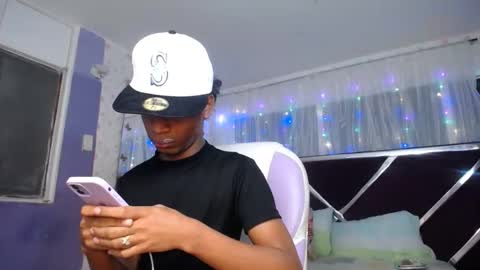 santy online show from April 17, 12:07 pm