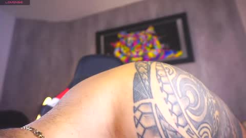 santiago online show from April 22, 9:49 am