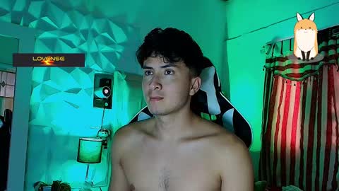 Santyago online show from March 8, 7:20 pm