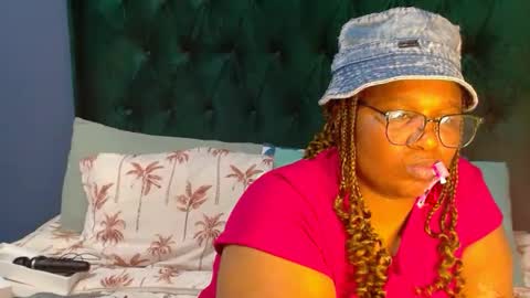 sanuche59670 online show from June 17, 10:59 pm