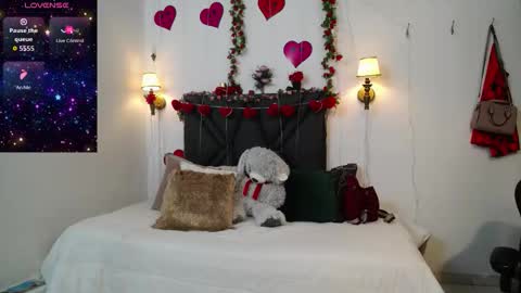 sanyaseraphine0 online show from February 28, 7:29 pm