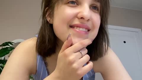 Anny online show from April 22, 2:52 am