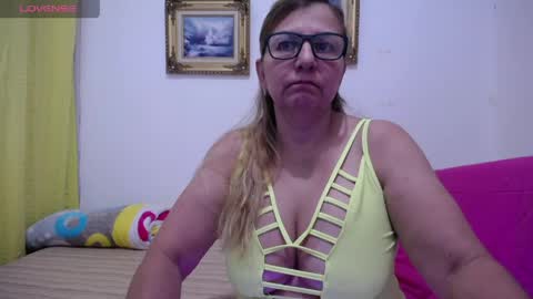 sara online show from May 28, 9:24 pm