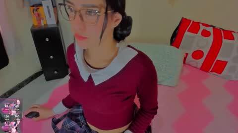 sara allenx online show from March 22, 7:18 pm