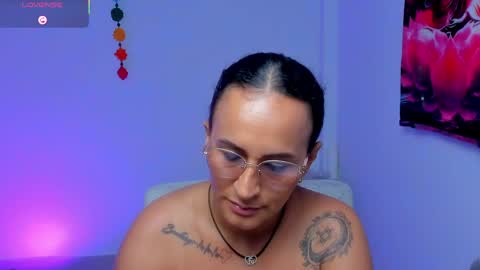   online show from May 11, 4:04 pm