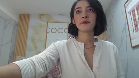 Sara  online show from September 19, 1:37 pm