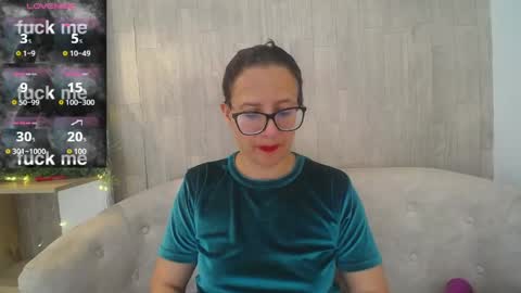 Sara   online show from April 21, 8:05 pm