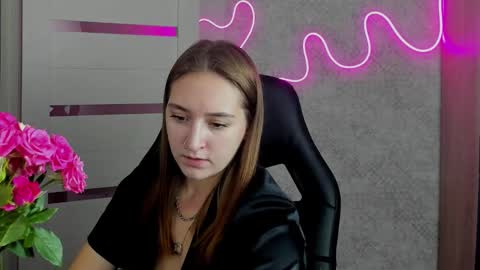 Snapshot of sara_rossse chatting on October 8, 7:31 pm Sara online show from October 8, 7:31 pm