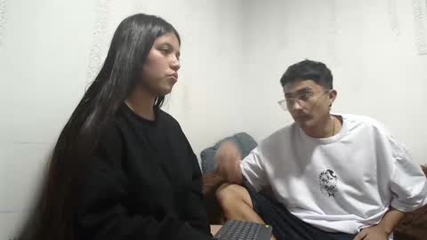 sara and thomas online show from January 9, 2:01 am