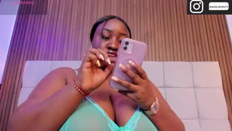   online show from November 12, 11:34 am