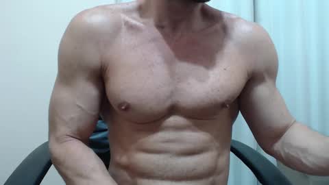 saradorj92 online show from November 10, 7:22 am