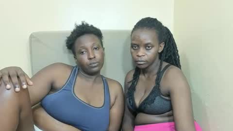 sarafina_babes online show from March 24, 6:47 pm