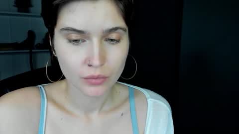 Sarah online show from April 19, 5:25 pm