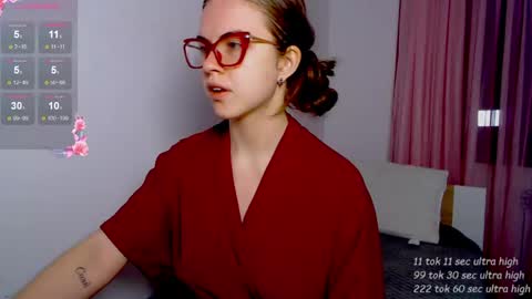 Sarah online show from April 26, 5:10 pm