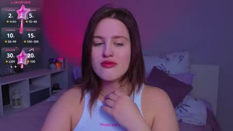 Sarah online show from March 12, 11:30 pm