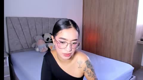 Sarah online show from June 22, 10:06 pm