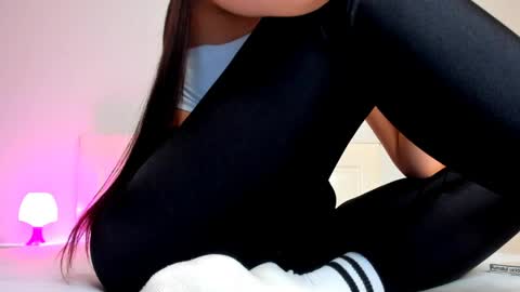 Sarah online show from April 21, 7:10 pm