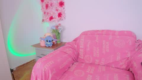 sarahajhoness online show from March 12, 5:16 pm