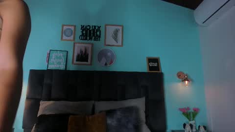 Sarah Evans online show from February 25, 7:38 pm