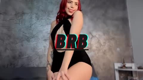 sarahgrant_ online show from November 26, 3:26 am