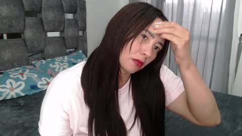 Lia online show from May 14, 8:07 pm