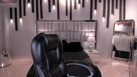 Sarah  independent model online show from October 28, 4:24 am