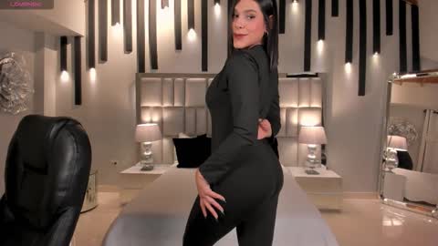 Sarah  independent model online show from December 16, 4:41 am