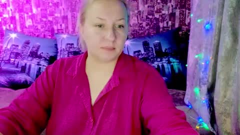 Sara online show from December 16, 6:59 pm