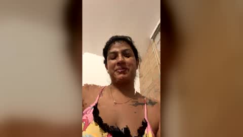 saramantha09 online show from April 18, 6:48 am